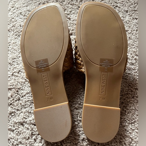 Nine West Women's Havah Slip-On Casual Flat Slide Sandals - Picture 4 of 5